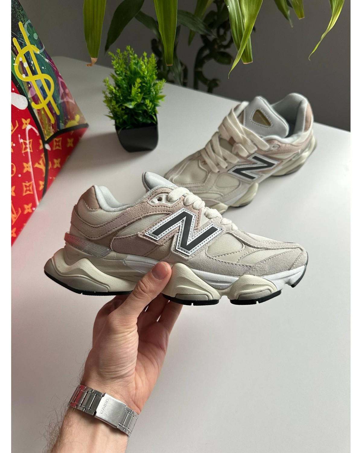 New Balance 9060 Light Beige