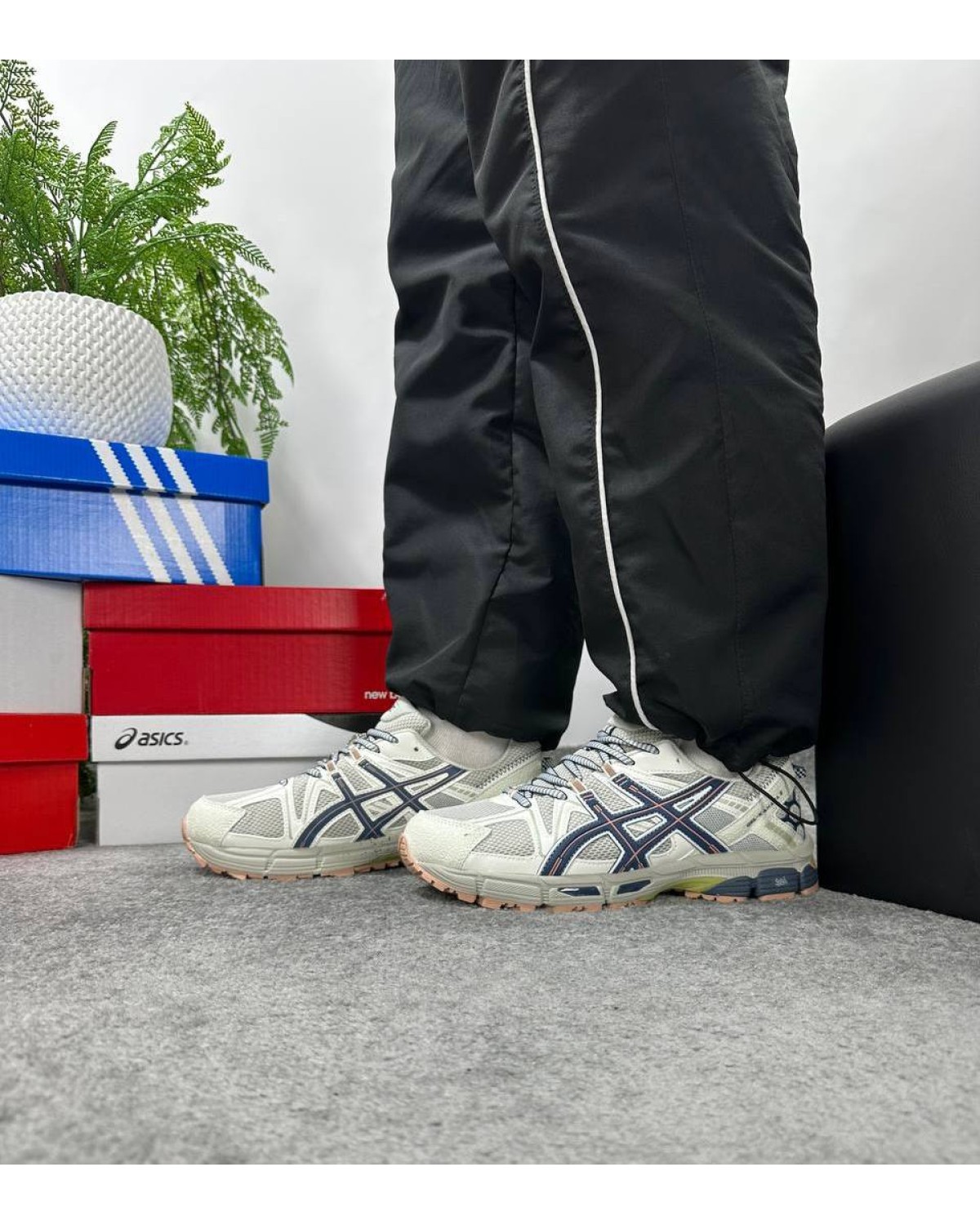 Asics Gel-Kahana 8 Beige Orange