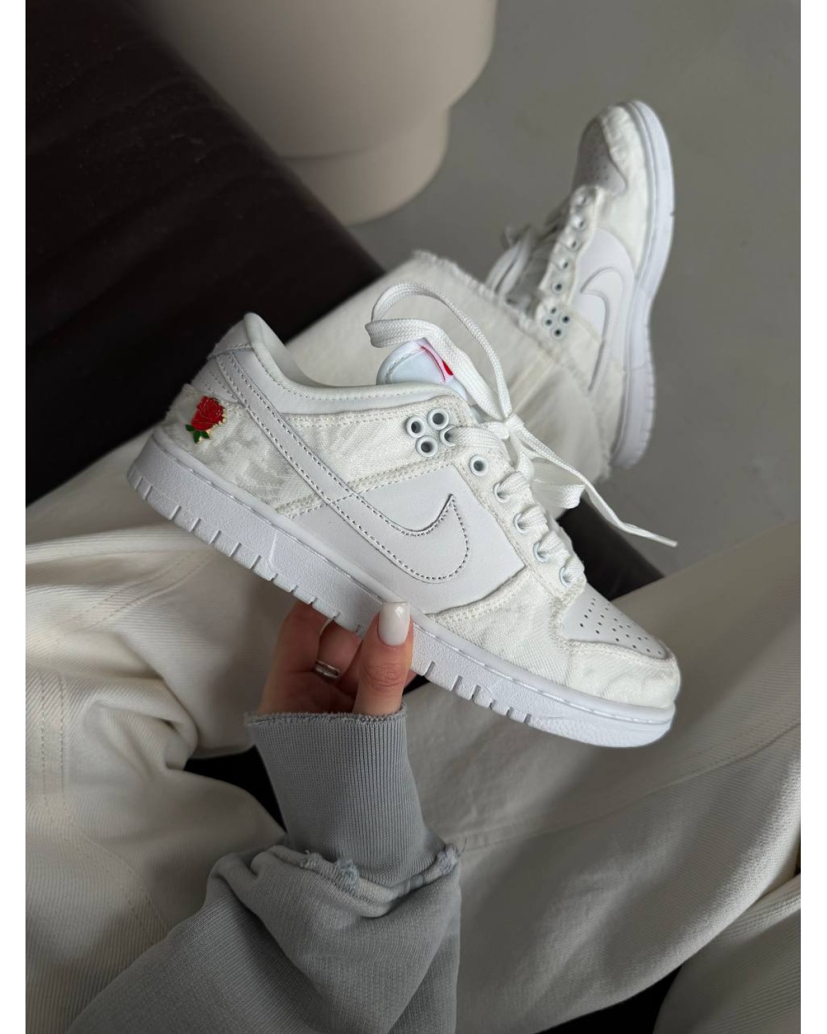 Nike SB Dunk “Give Her Flowers”