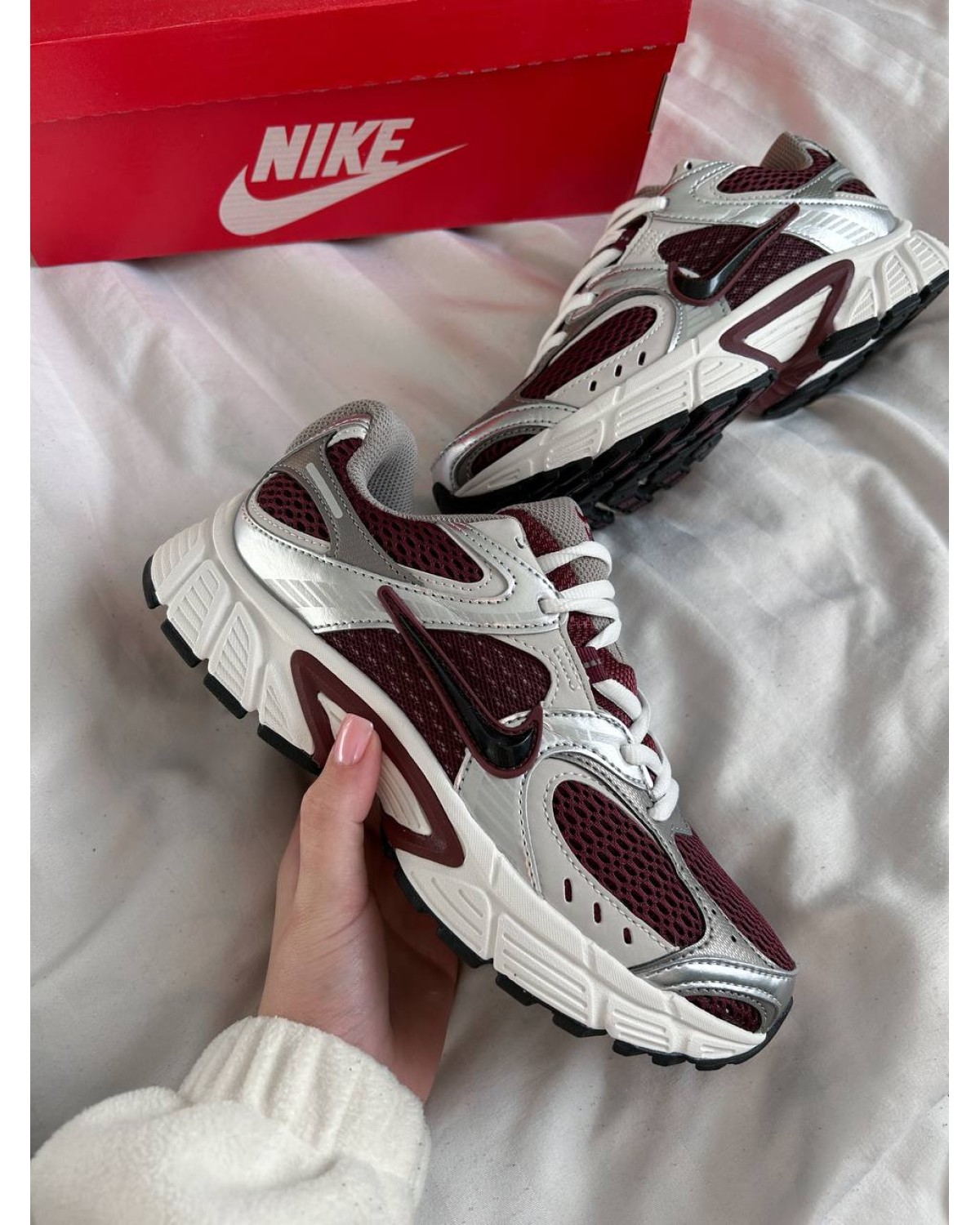 Nike V5 RNR 'Burgundy Crush Wine Red'