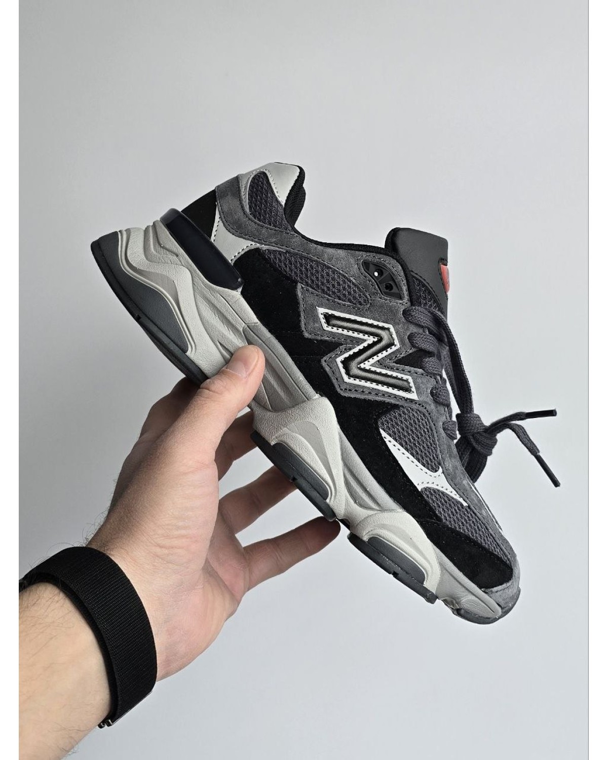 New Balance 9060 Black / Dark Grey
