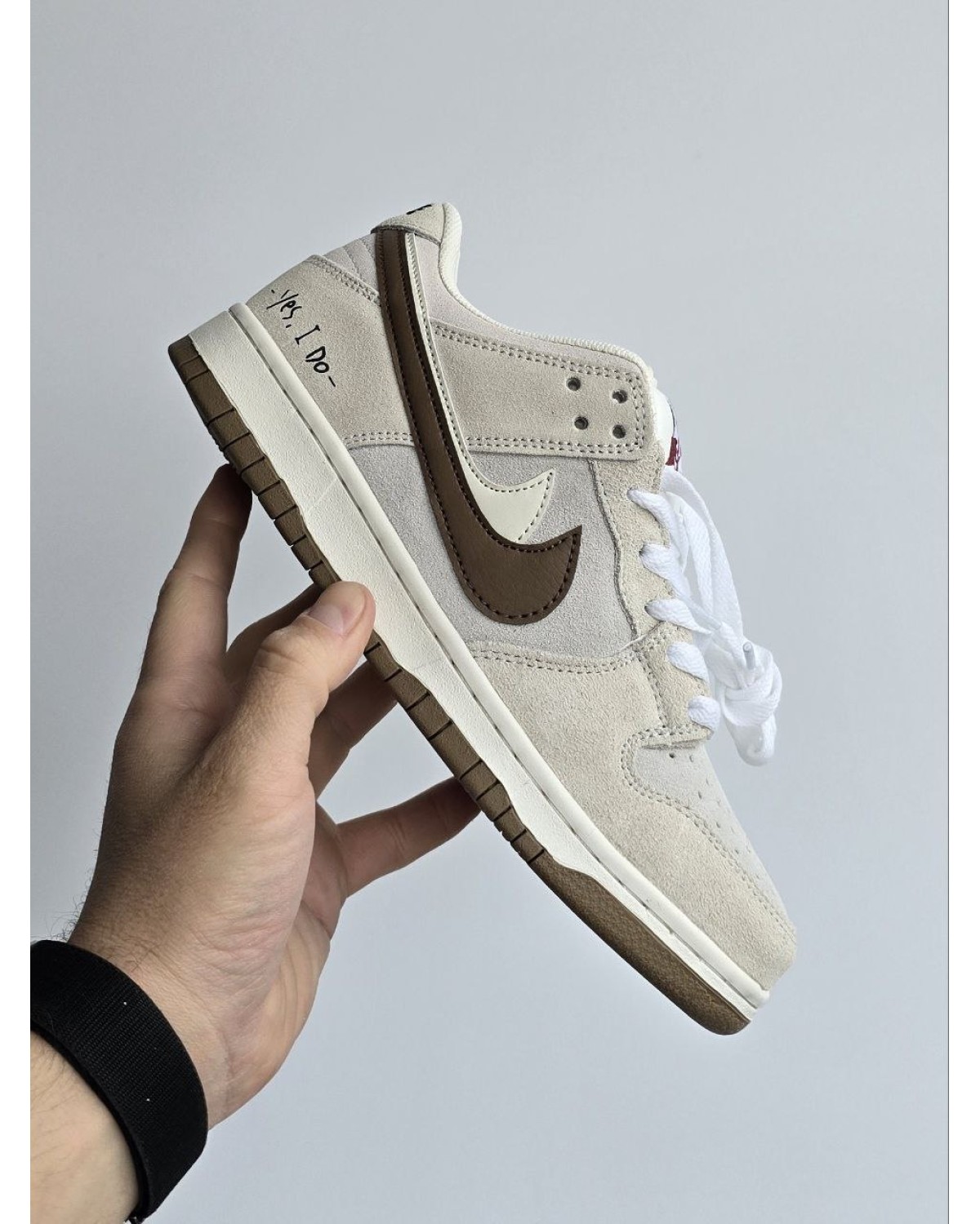 Nike SB Dunk Low Light Sand / Brown
