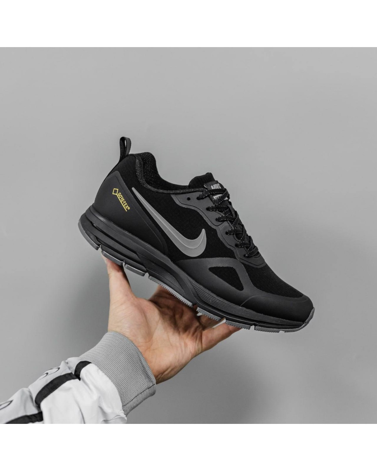 Nike Shield Winter