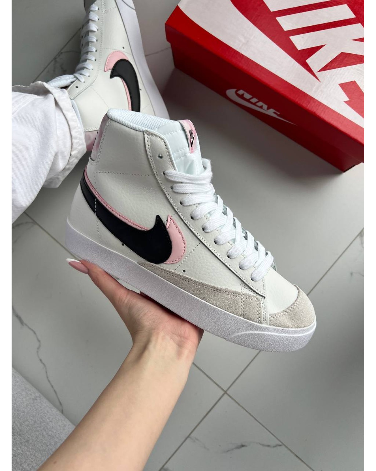 Nike Blazer High 77 SE White Black Arctic Punch