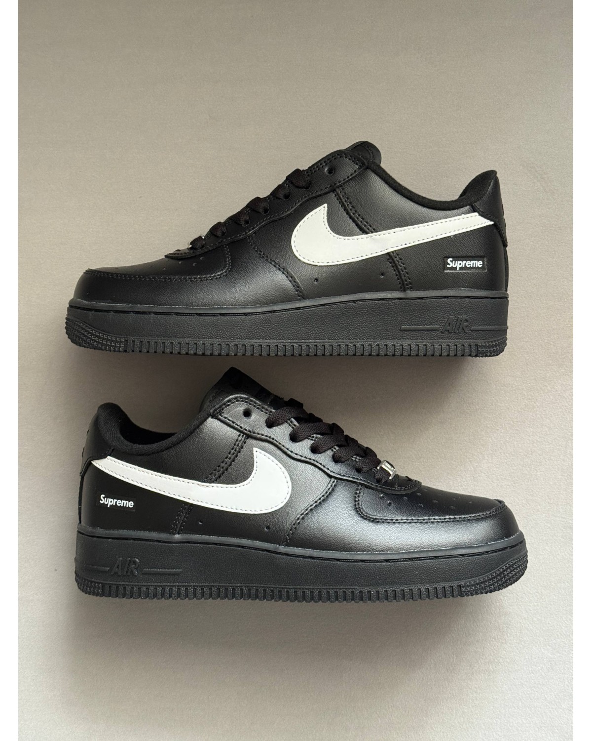 Nike Air Force 1 x Supreme