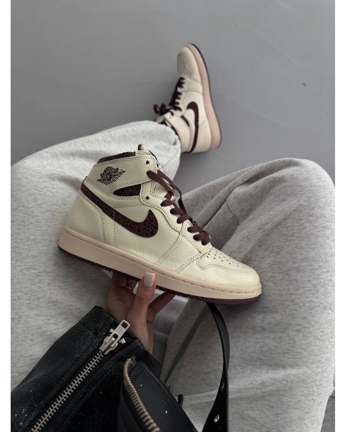 Nike Air Jordan 1 Retro x A Ma Maniére "Cracked Skin"