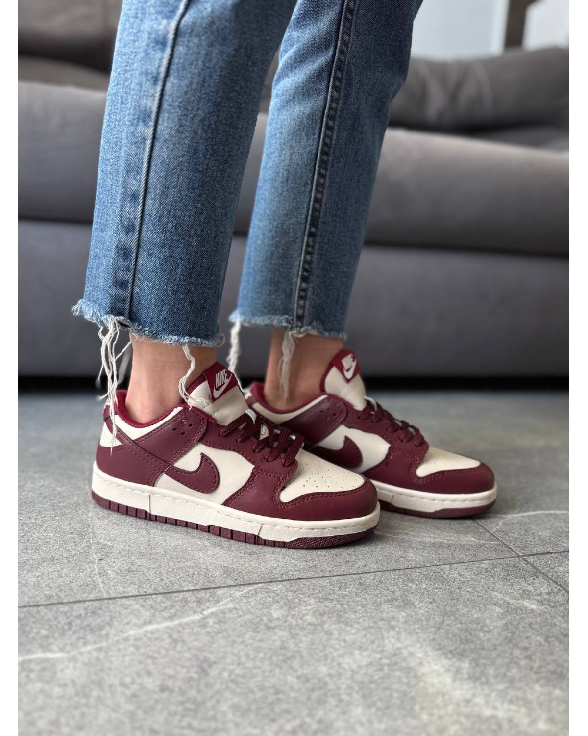 Nike SB Dunk Red