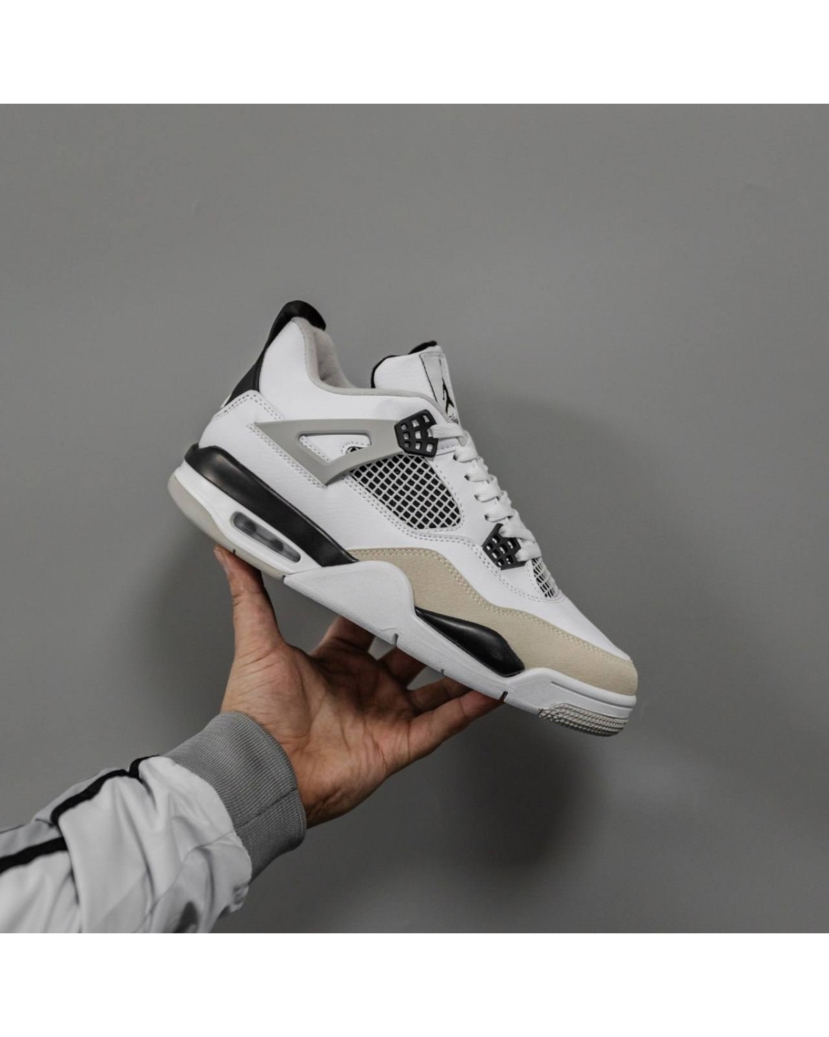 Nike Air Jordan 4 Retro