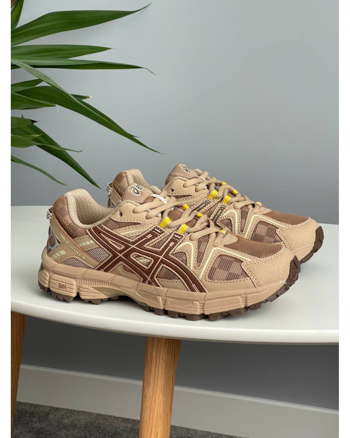Asics GEL-Kahana 8 Brown