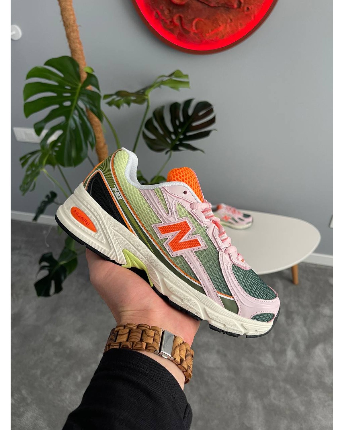 New Balance 740 Concepts Saignee