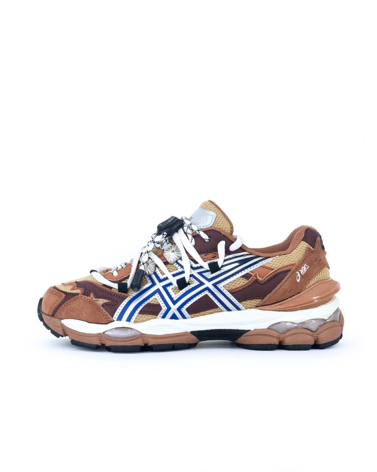 Asics Toga Archives x Gel-Cumulus 16