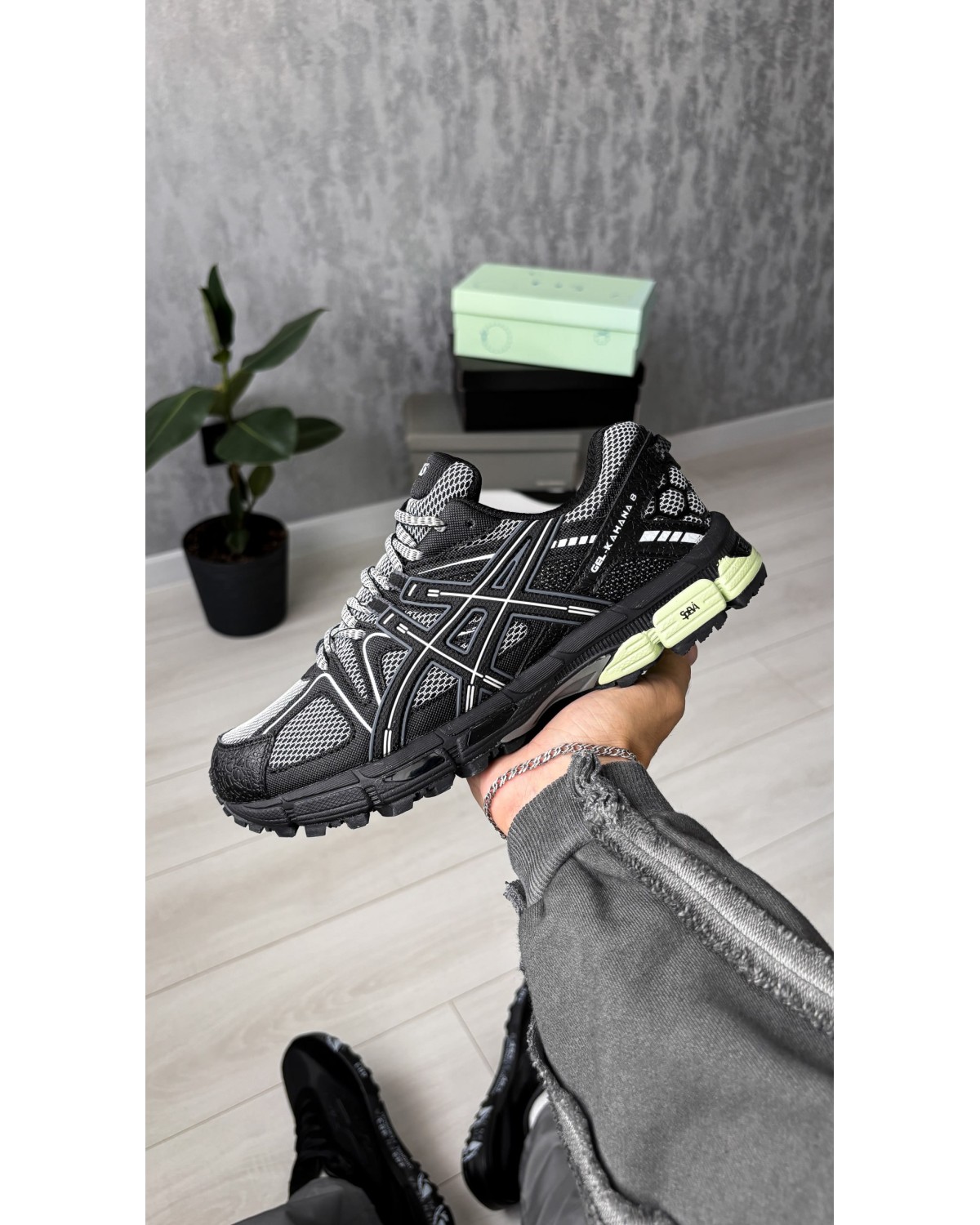 Asics Gel-Kahana 8 Black/Grey/White