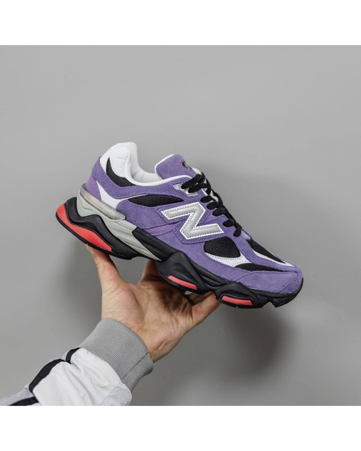 New Balance 9060 Violet Noir New Balance 9060 Violet Noir