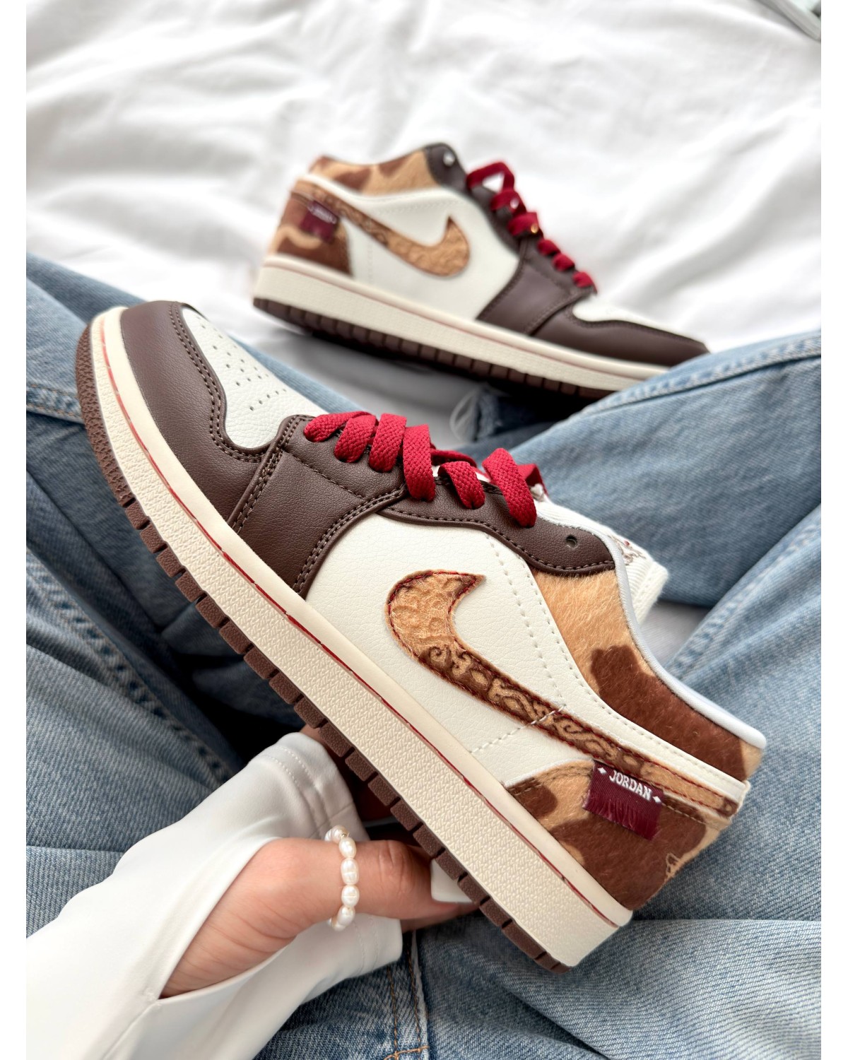 Nike Air Jordan 1 Low SE 'Year of the Horse' Nike Air Jordan 1 Low SE 'Year of the Horse'