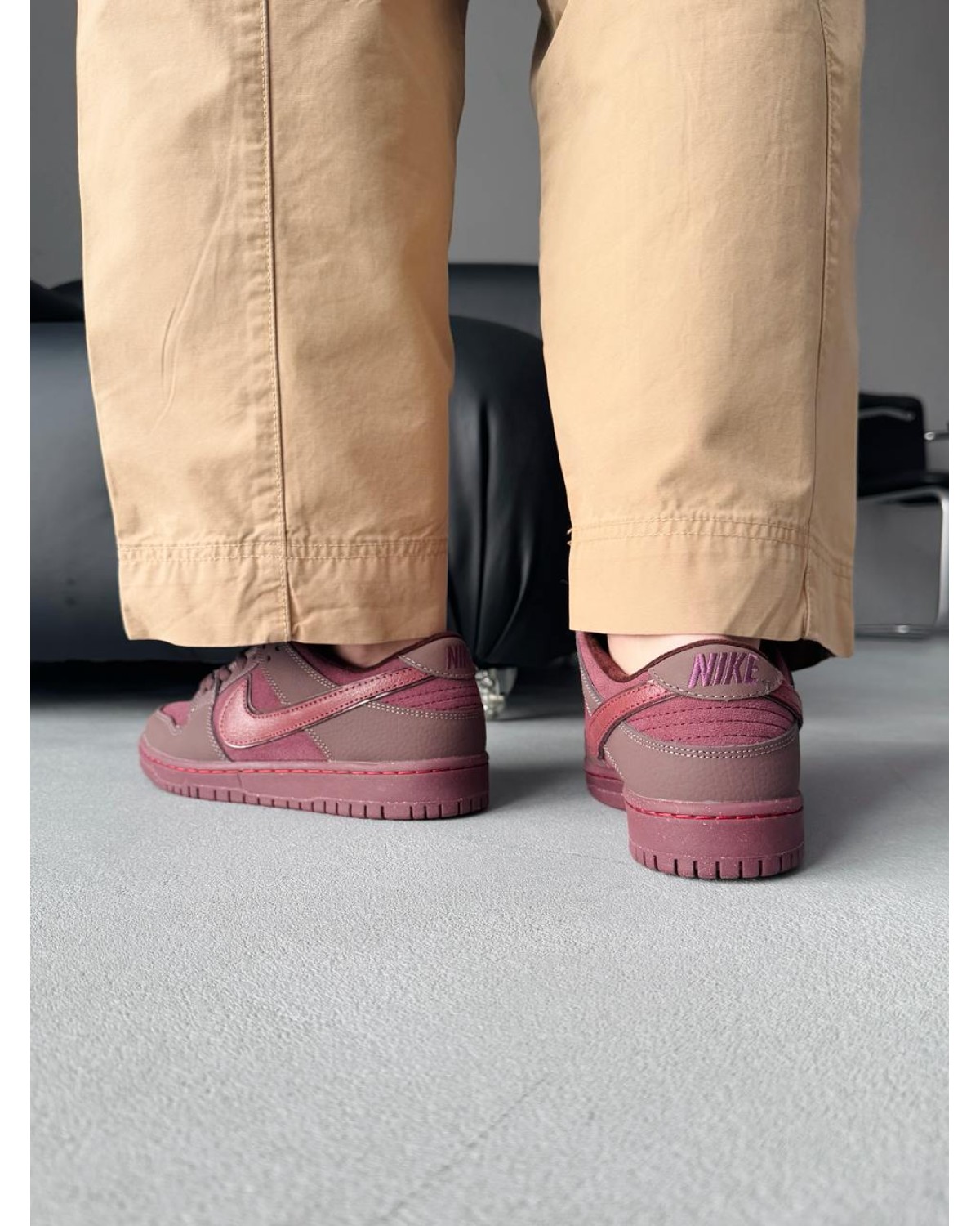 Nike SB Dunk Low City of Love Burgundy Crush Nike SB Dunk Low City of Love Burgundy Crush