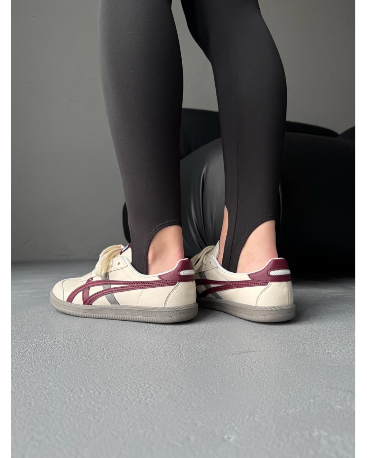 Asics Onitsuka Tiger Tokuten Burgundy/Beige Asics Onitsuka Tiger Tokuten Burgundy/Beige
