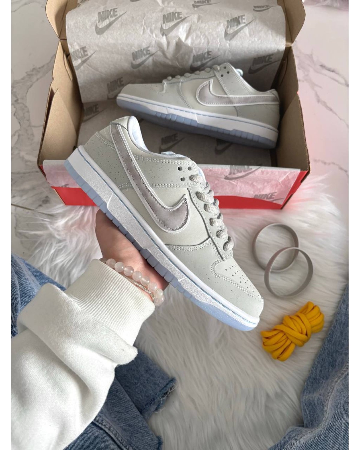 Nike SB Dunk White Lobster