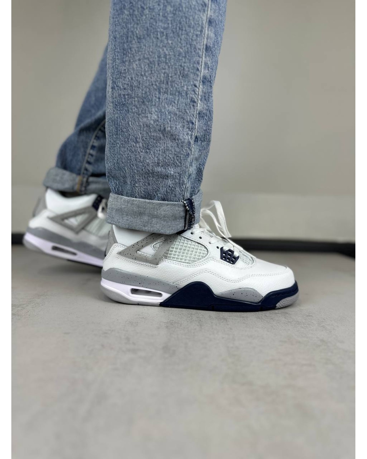 Nike Jordan 4 Retro Midnight Navy
