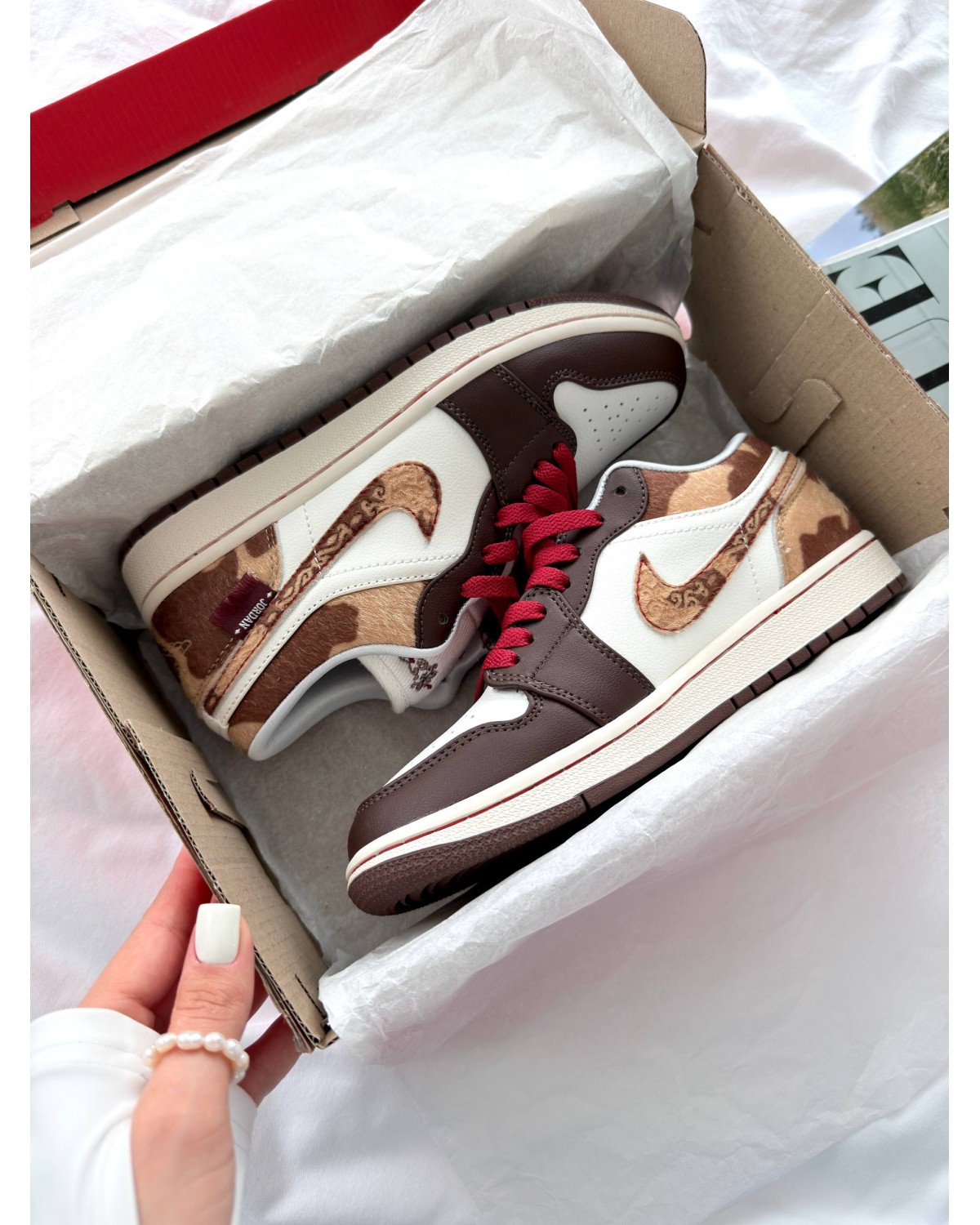 Nike Air Jordan 1 Low SE 'Year of the Horse' Nike Air Jordan 1 Low SE 'Year of the Horse'