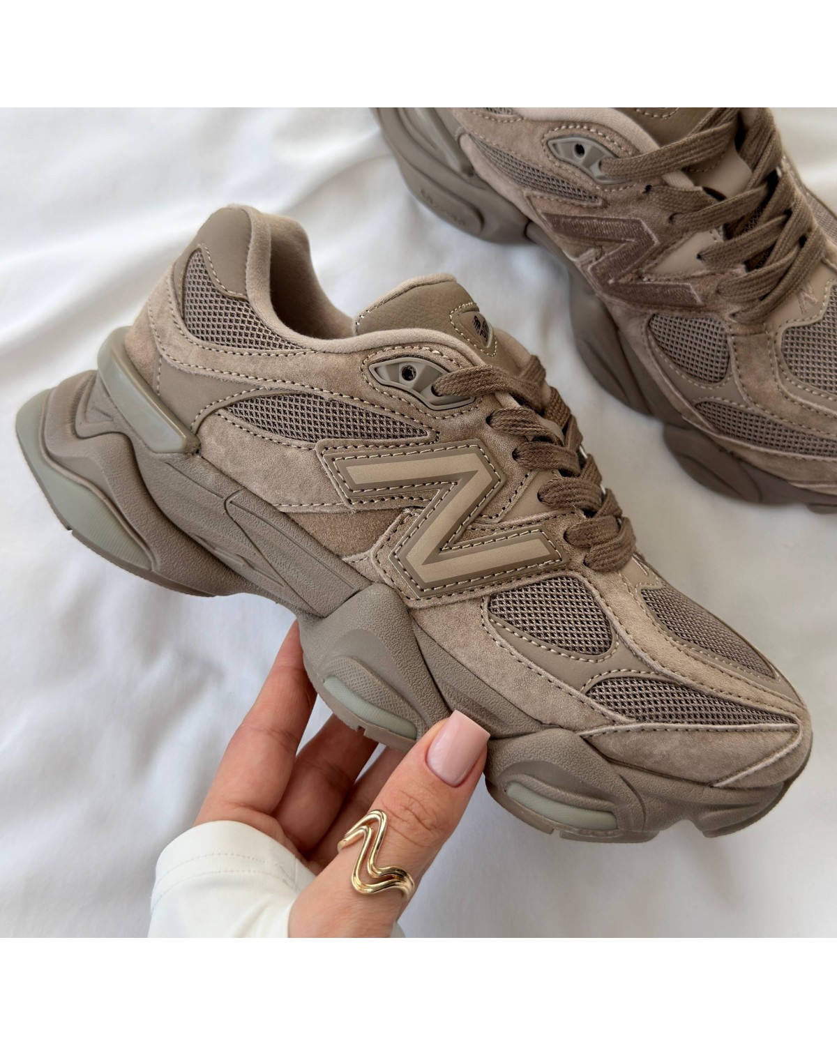 New Balance 9060