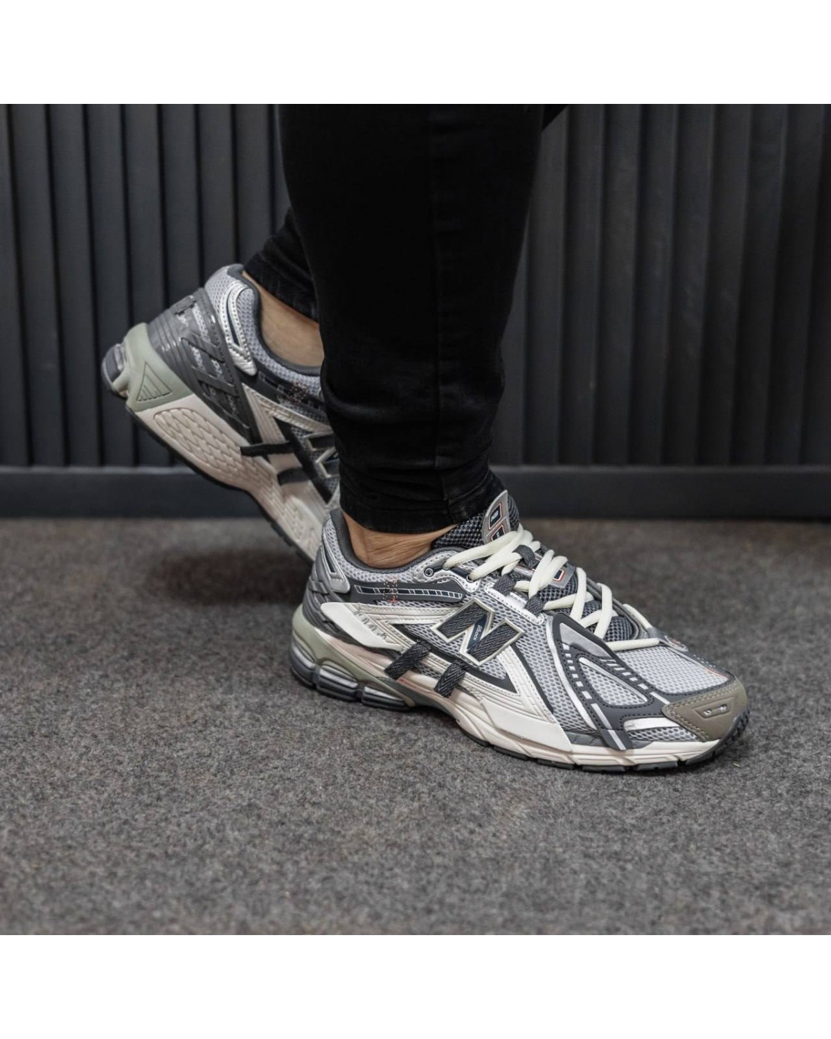 New Balance 1906A