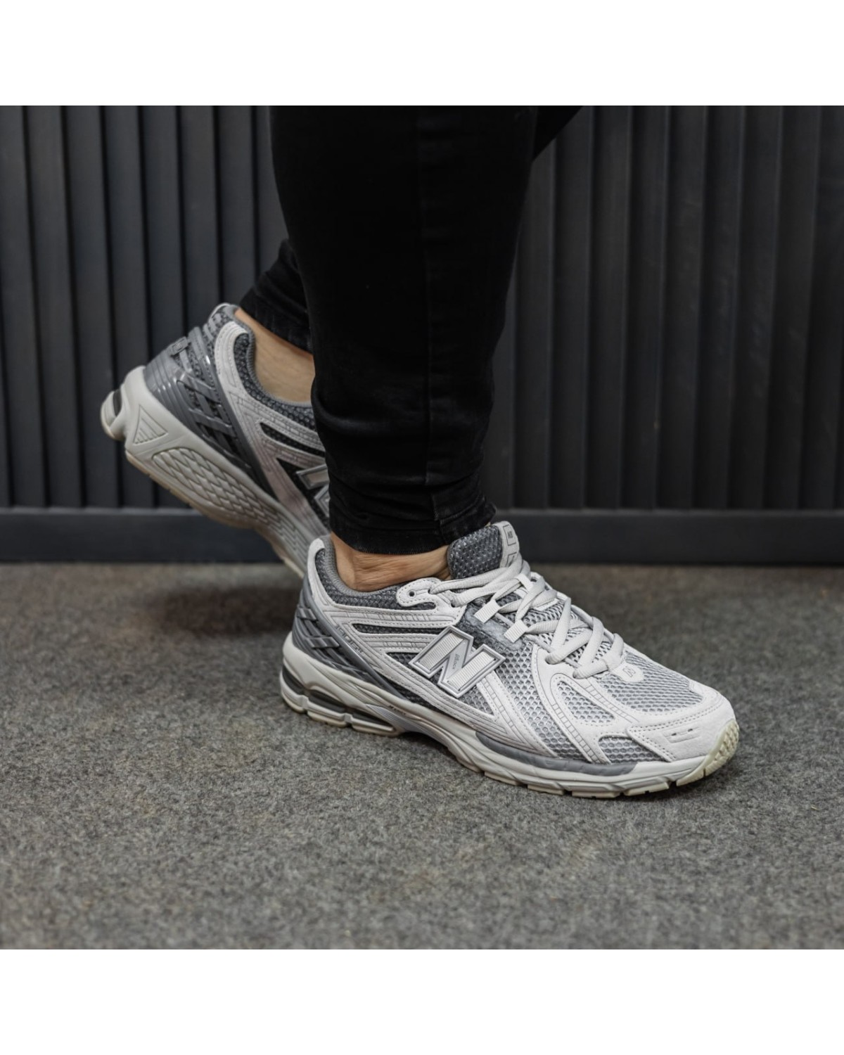 New Balance 1906R
