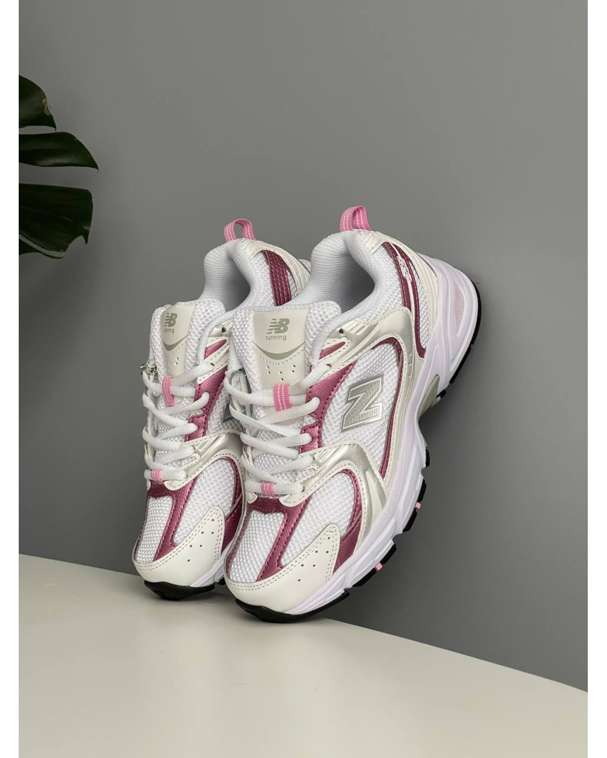 New Balance 530 White Red New Balance 530 White Red