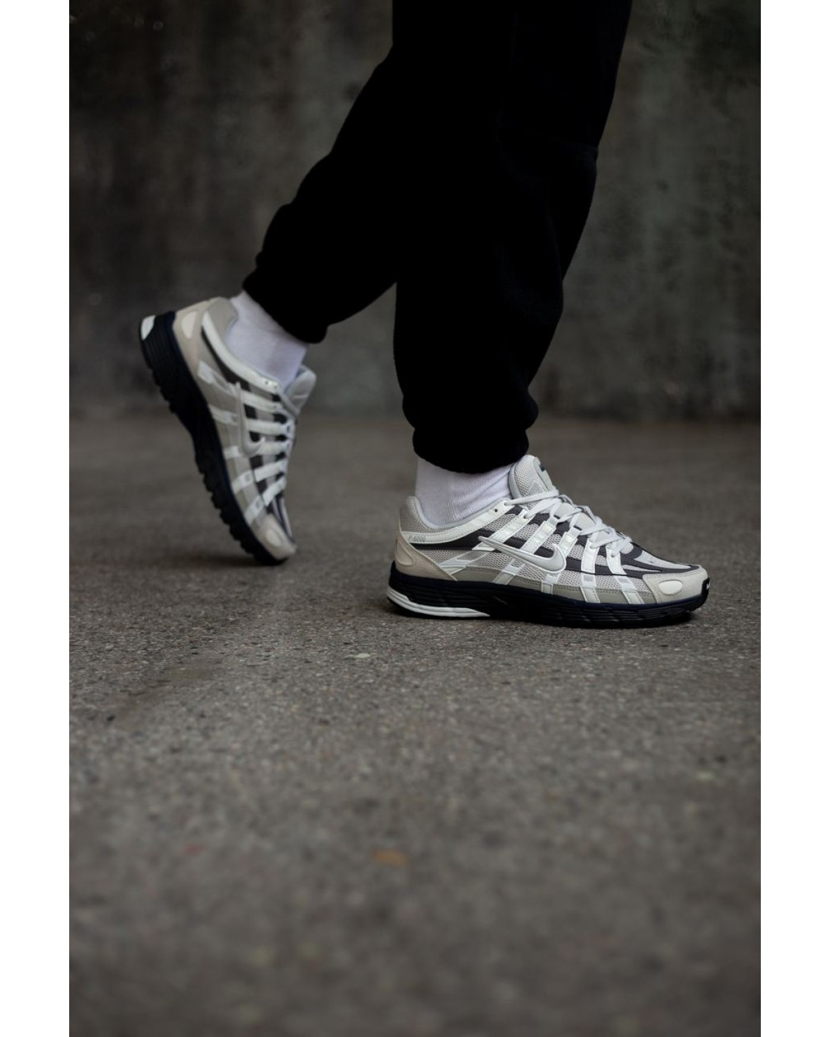 Nike P-6000 Photon Dust Anthracite Nike P-6000 Photon Dust Anthracite