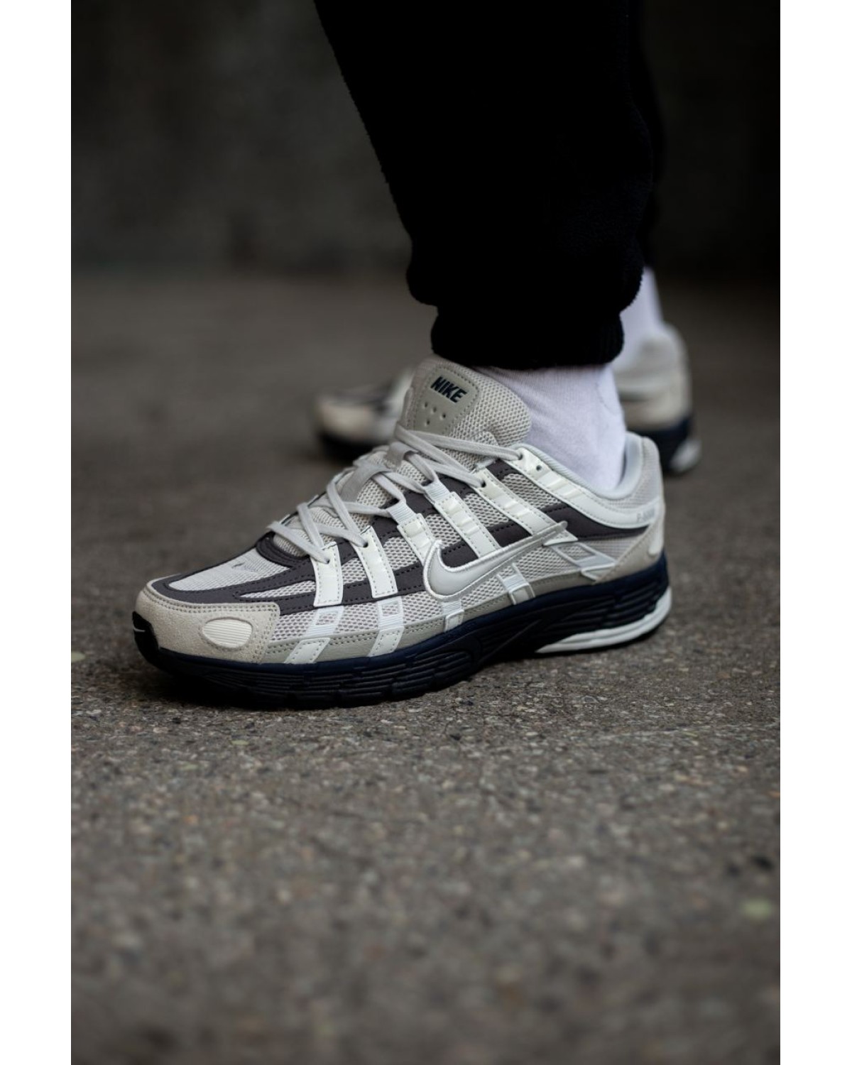 Nike P-6000 Photon Dust Anthracite Nike P-6000 Photon Dust Anthracite