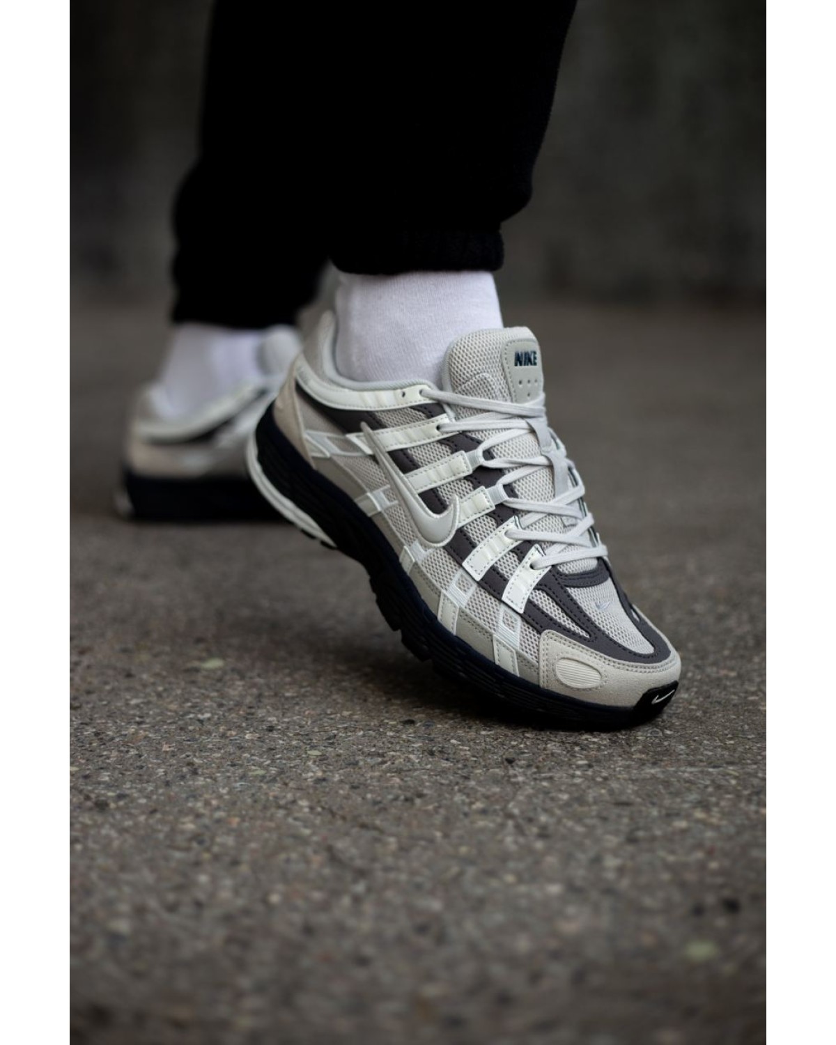 Nike P-6000 Photon Dust Anthracite Nike P-6000 Photon Dust Anthracite