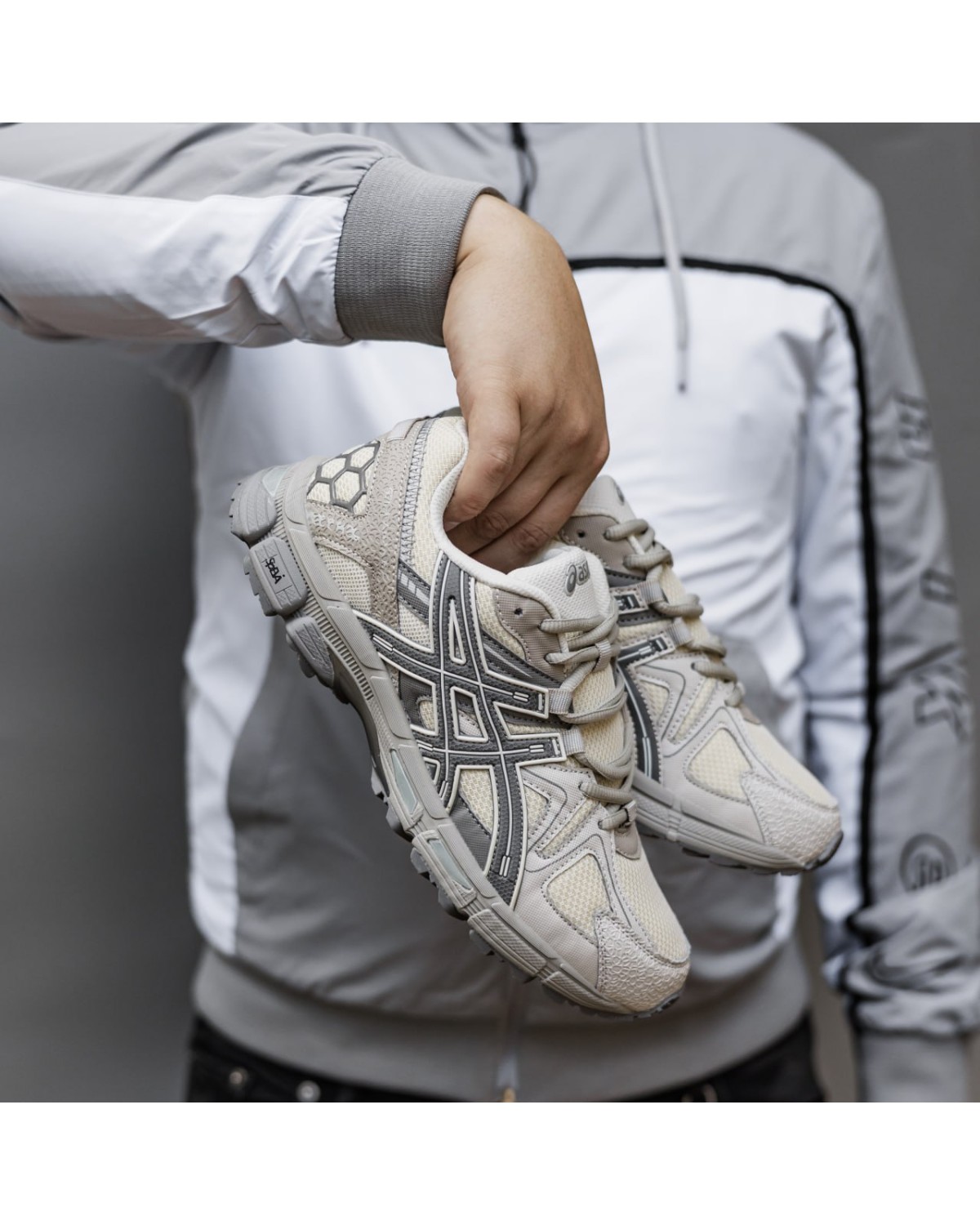 Asics Gel Kahana 8 Beige Grey Asics Gel Kahana 8 Beige Grey