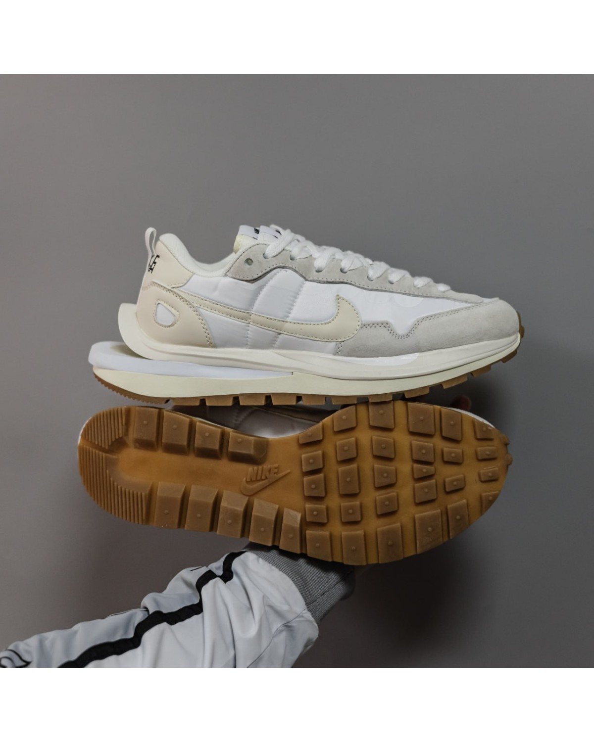 Nike Vaporwaffle Sacai Sail Gum Nike Vaporwaffle Sacai Sail Gum