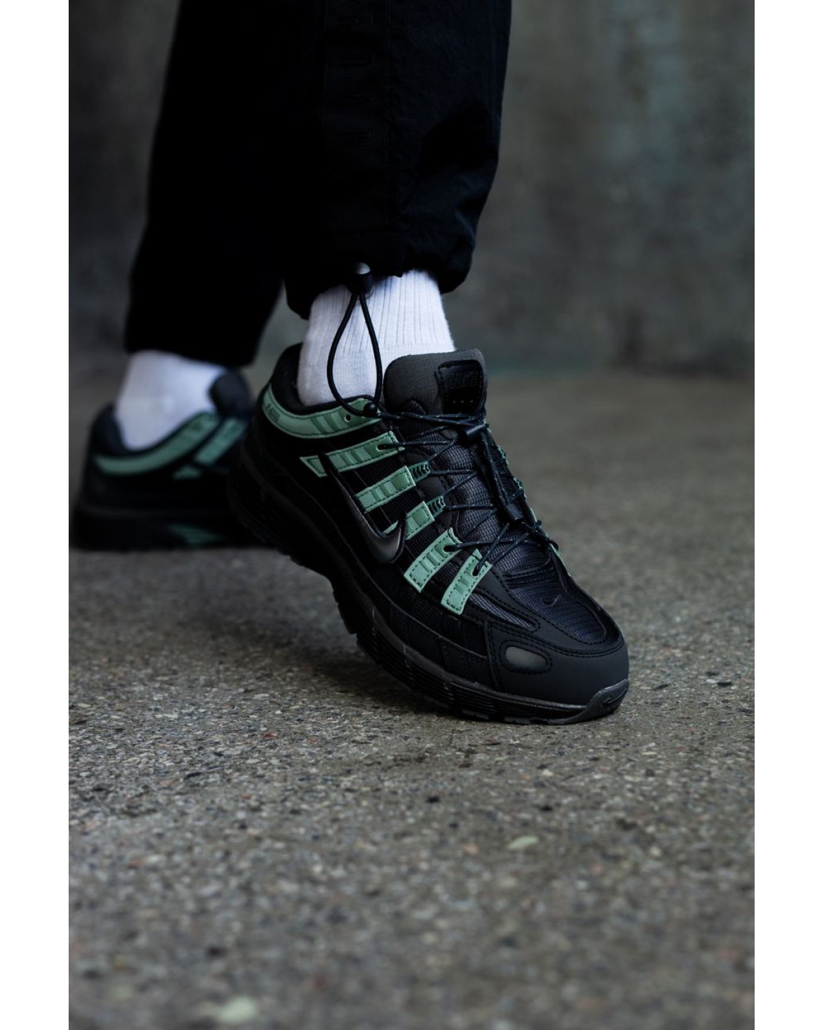 Nike P-6000 Anthracite Clay Green Nike P-6000 Anthracite Clay Green