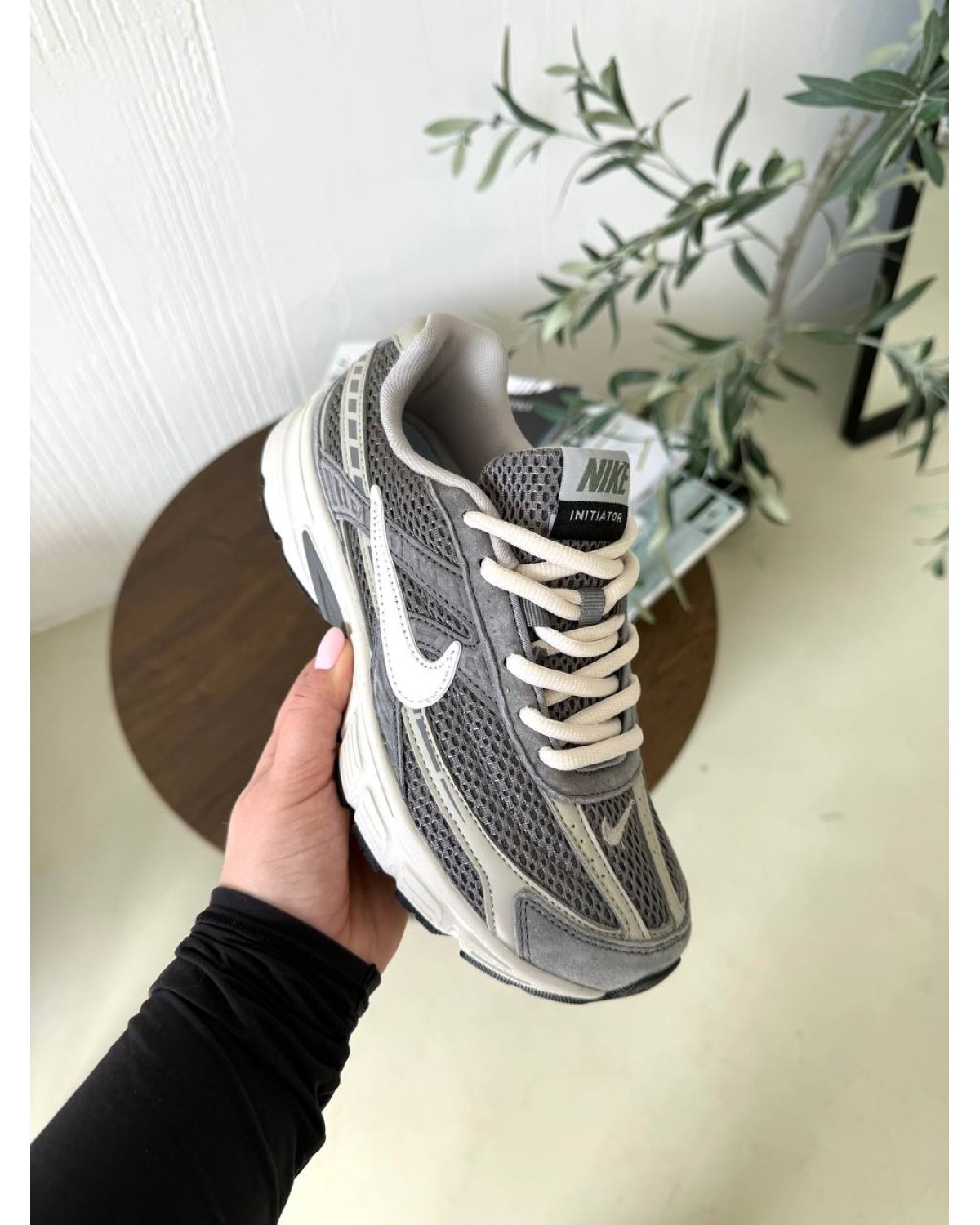 Nike Initiator Grey White Nike Initiator Grey White