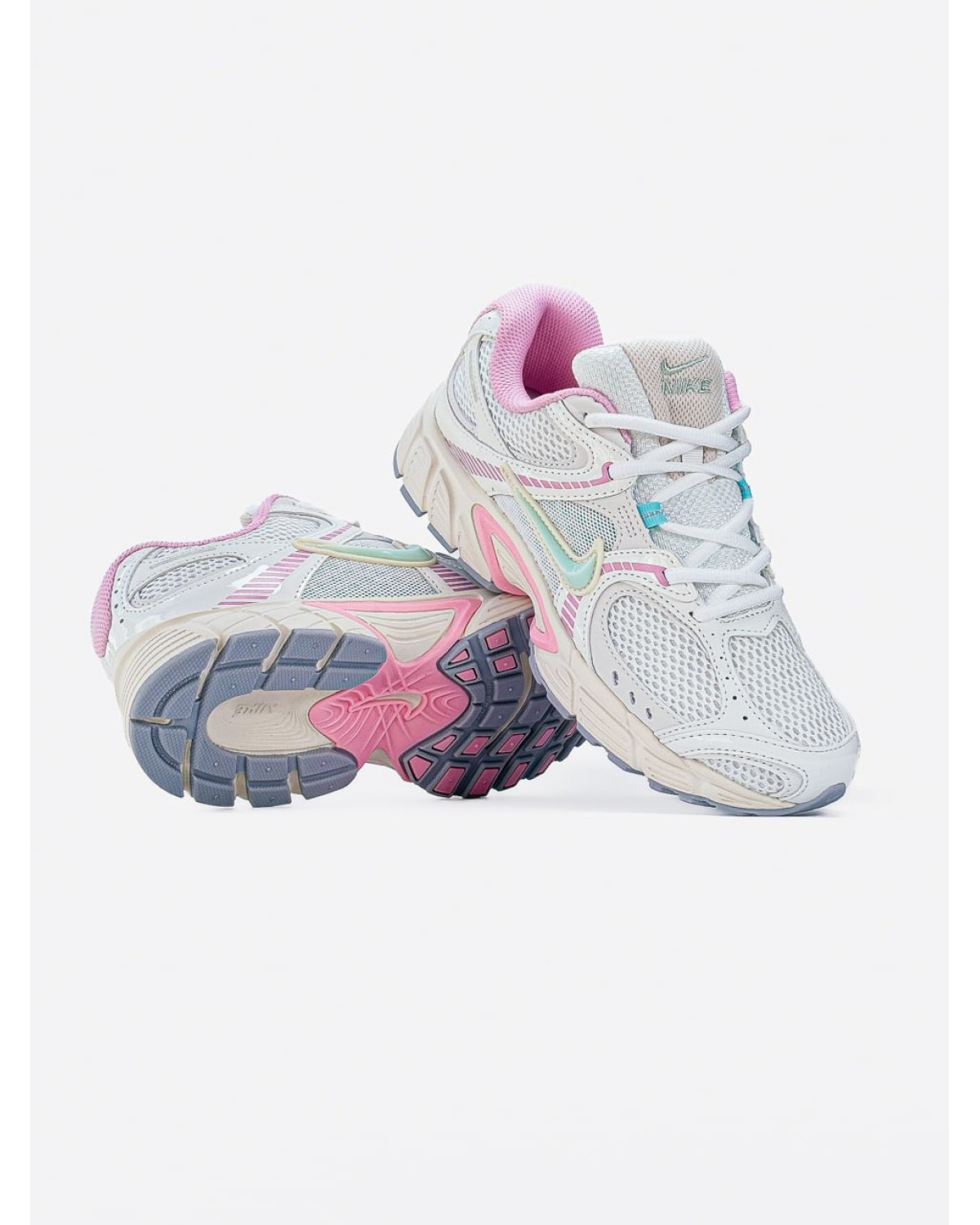 Nike V5 RNR White Pink Blue Nike V5 RNR White Pink Blue