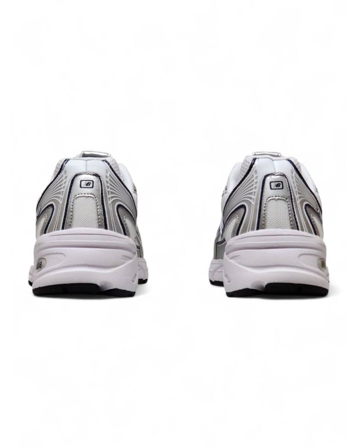 New Balance 740 Dark Grey Silver New Balance 740 Dark Grey Silver