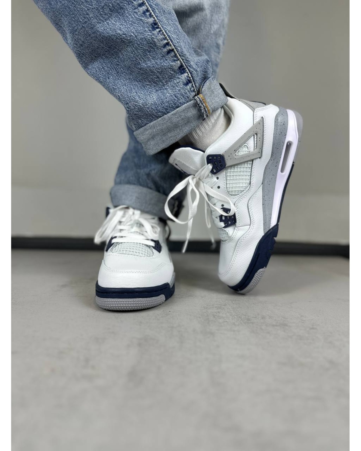 Nike Jordan 4 Retro Midnight Navy Nike Jordan 4 Retro Midnight Navy
