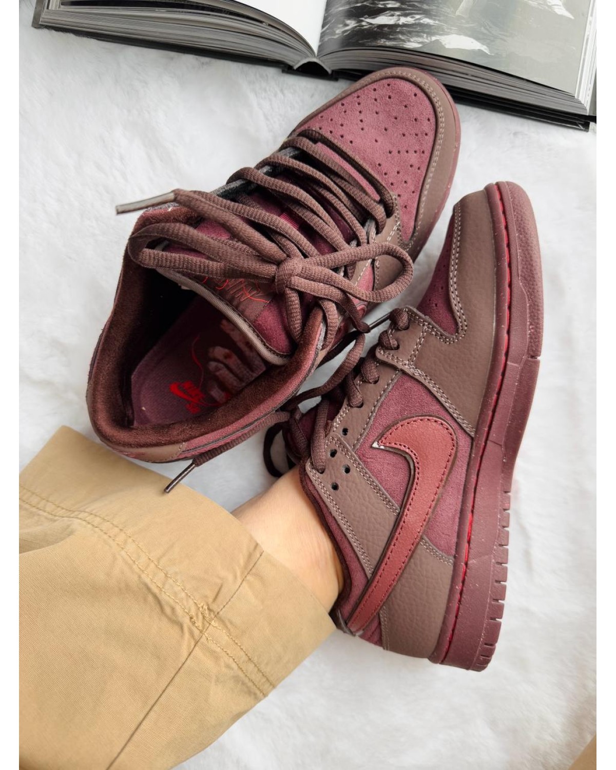 Nike SB Dunk Low City of Love Burgundy Crush Nike SB Dunk Low City of Love Burgundy Crush