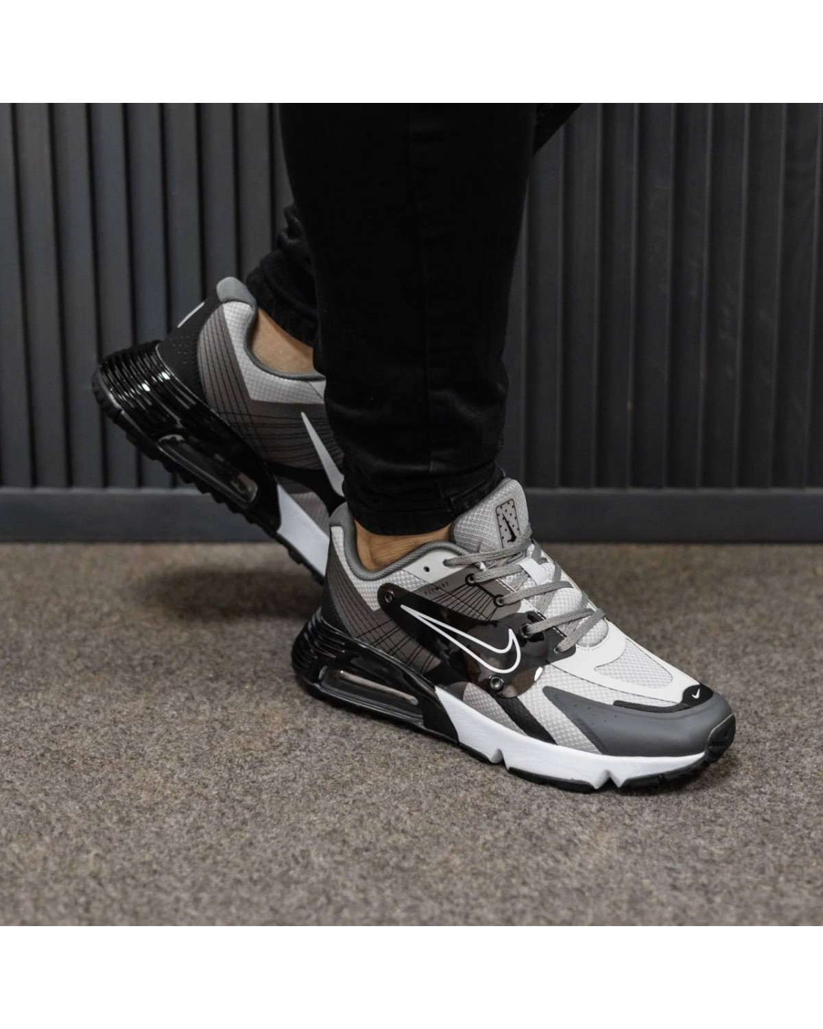 Nike Air Max 2090 Black/Grey