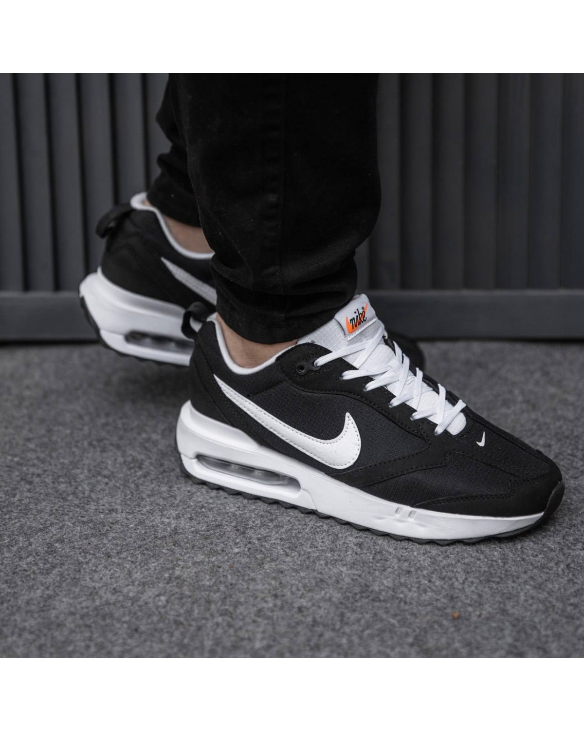 Nike Air Max Dawn Black White