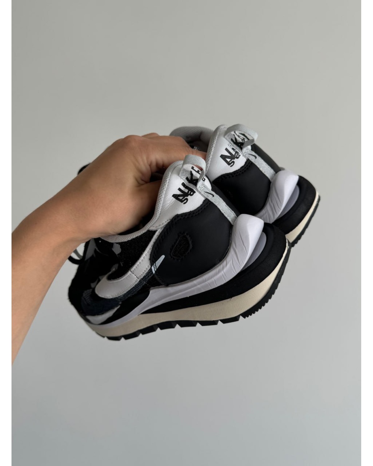 Nike VaporWaffle x Sacai Black/White Nike VaporWaffle x Sacai Black/White