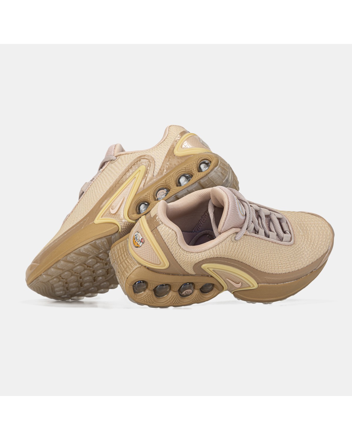 Nike Air Max Dn Isa Beige Nike Air Max Dn Isa Beige